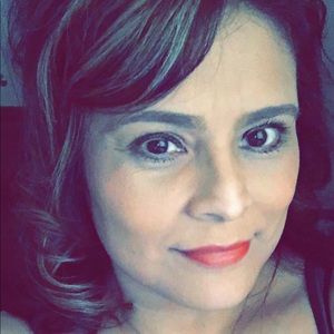 Meet your Posher, Rebecca